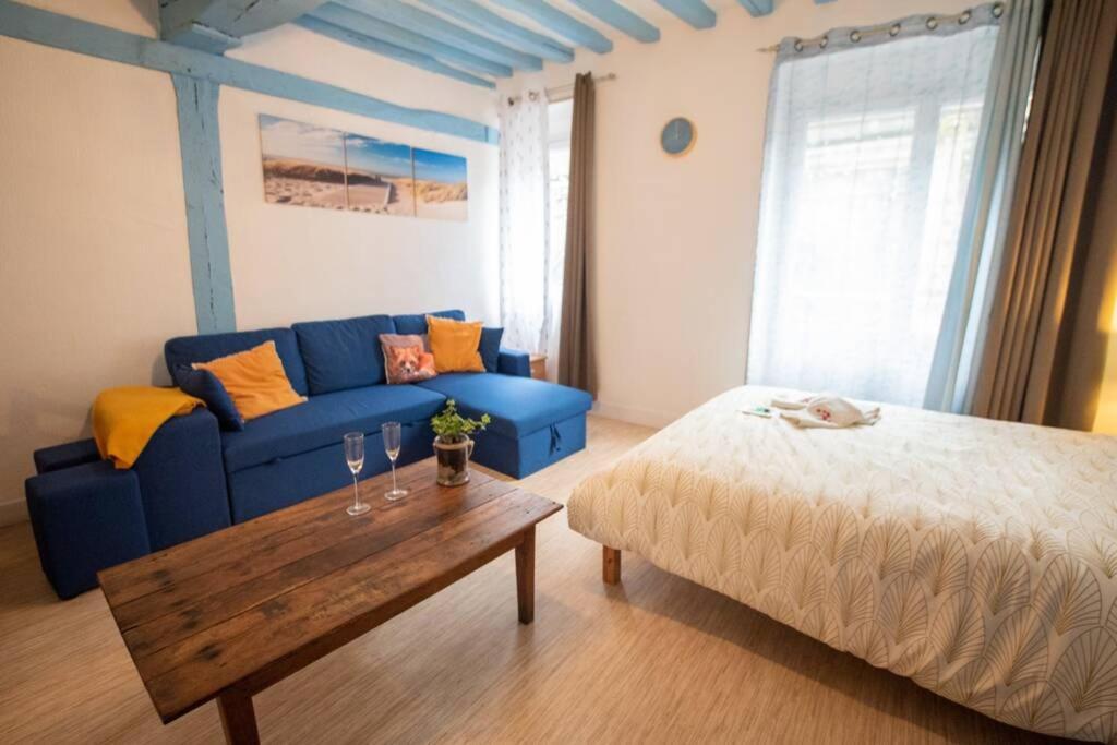 Blue Appartment With A Fireplace Dieppe Exterior foto